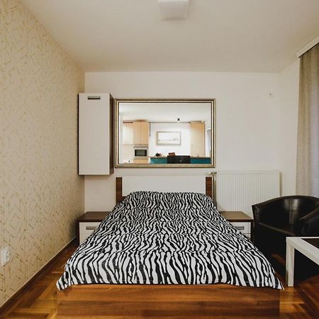Prestige Apartment غورنيي ميلانوفاك المظهر الخارجي الصورة